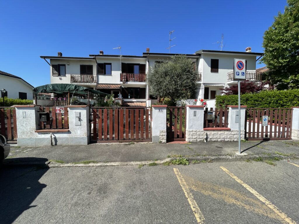 Villa Schiera Noviglio - Via Tobagi 6A