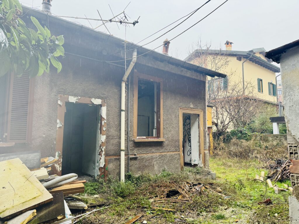 Via IV Novembre 22 Corsico