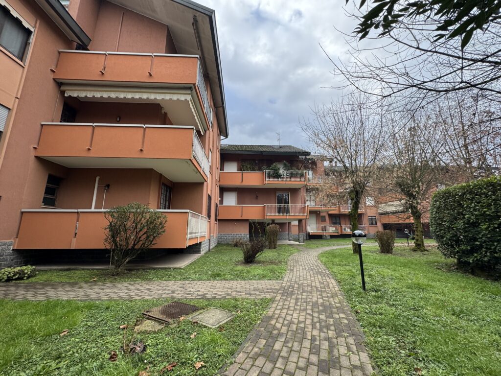 Quadrilocale - Gaggiano, via Puecher 12