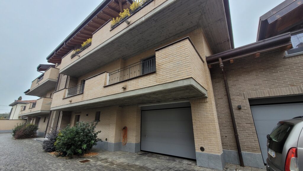 VILLA - BUBBIANO, VIA GIULIANI